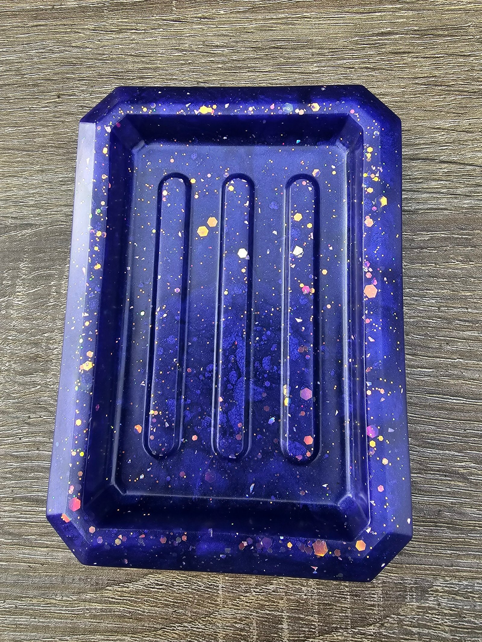 Handmade Resin Soap Dish, Dark Purple